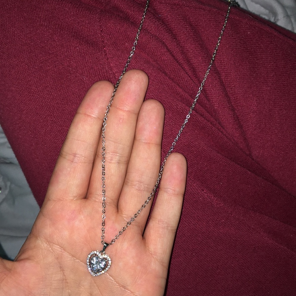 Heart fake diamond necklace.